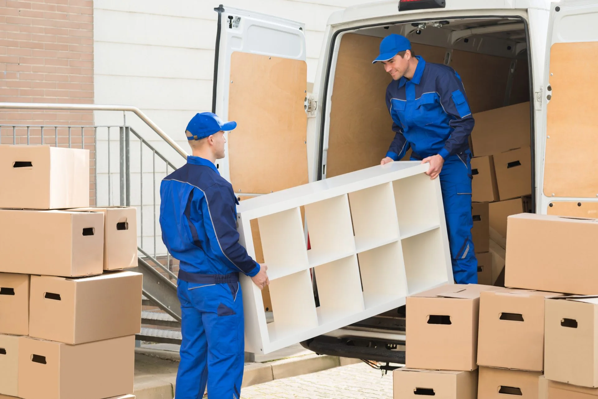 WRITER RELOCATIONS IN WORLI for Home Shifting | Writer Worldwide Relocations