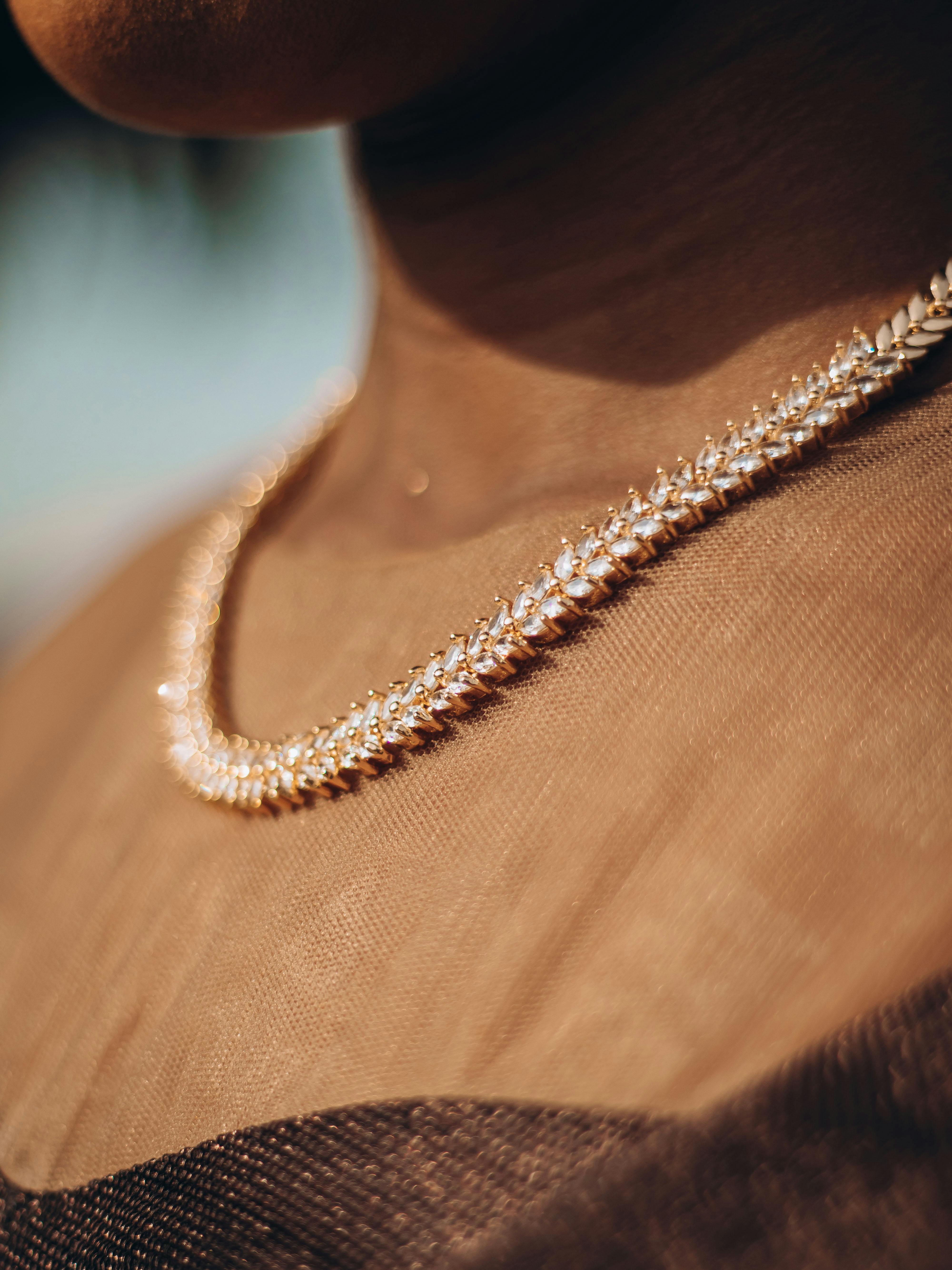 Diamond Necklace: Classic Luxury That Shines Forever